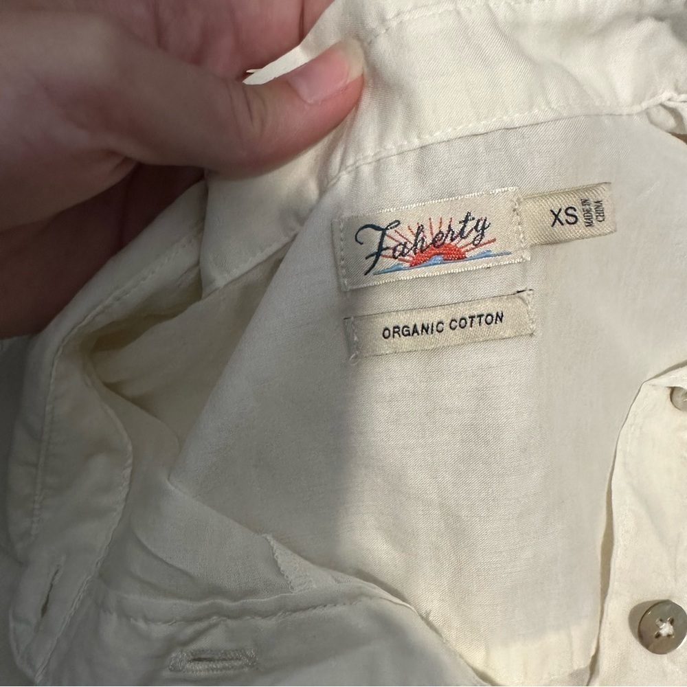 Faherty uptown organic cotton off white button down blouse - Picture 9 of 10